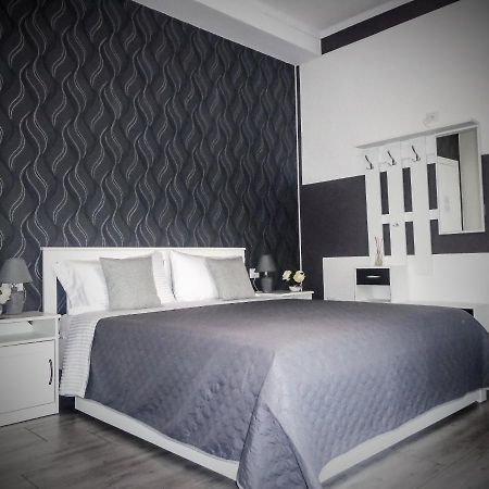 Chloe'S Rooms Cagliari Exterior foto