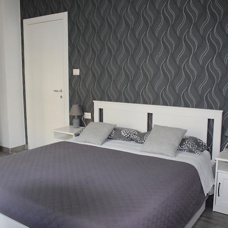 Chloe'S Rooms Cagliari Exterior foto
